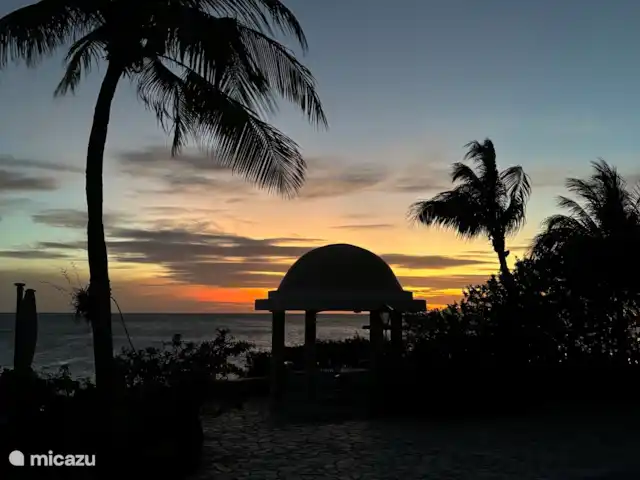 Oceanfront Home en Bonaire, Bonaire, Sabadeco - villa El jardín al atardecer