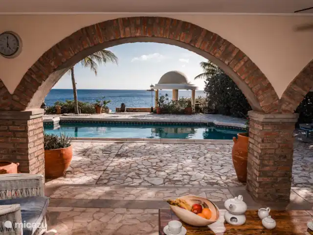 Oceanfront Home en Bonaire, Bonaire, Sabadeco - villa Ver terraza de la casa