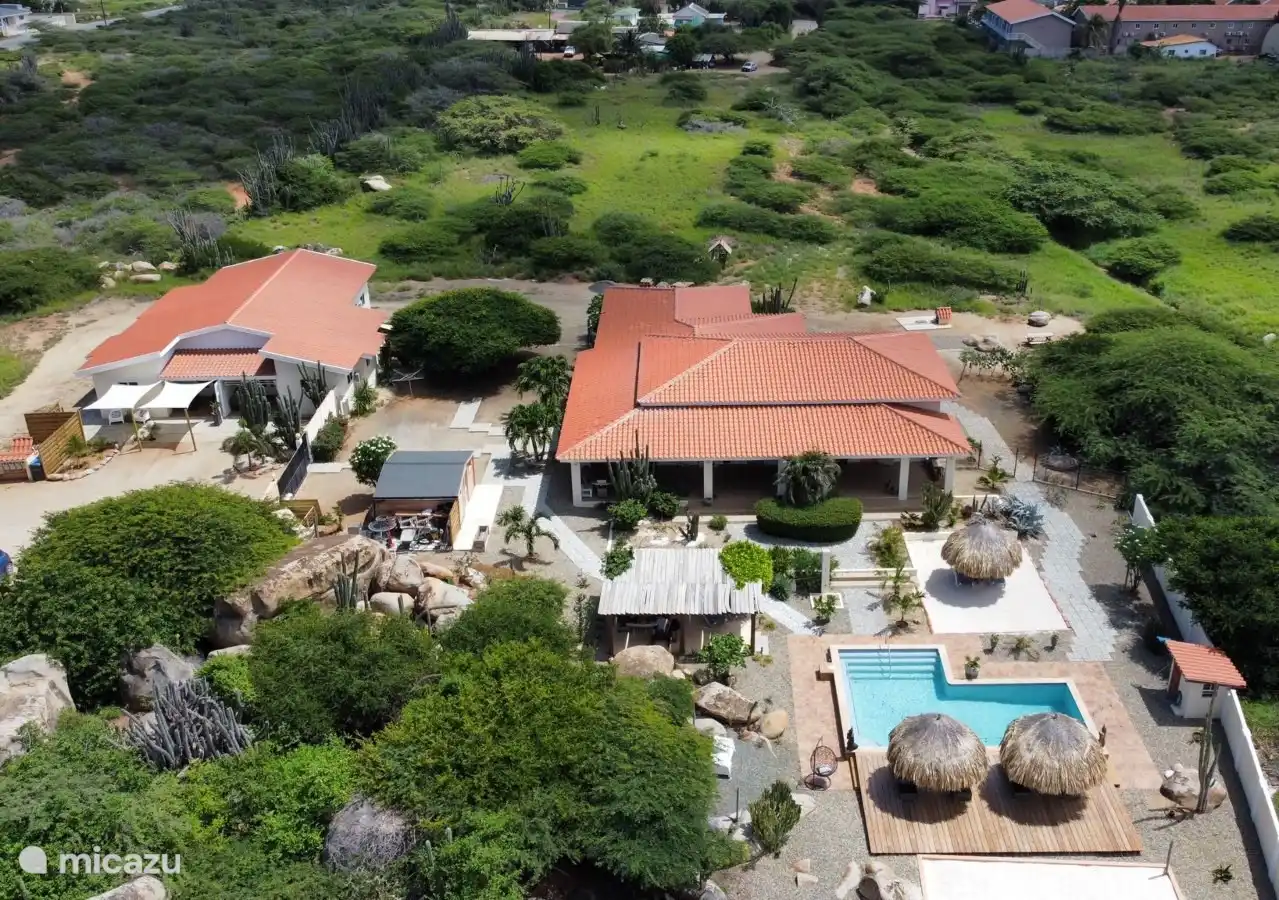 Rent Pura Vida Aruba apartment Palma in Matadera, Noord. Micazu