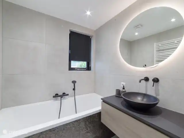 Villapark de Oesterbaai - 126 | Pays-Bas, Zélande, Wemeldinge - maison de vacances Salle de bain 1