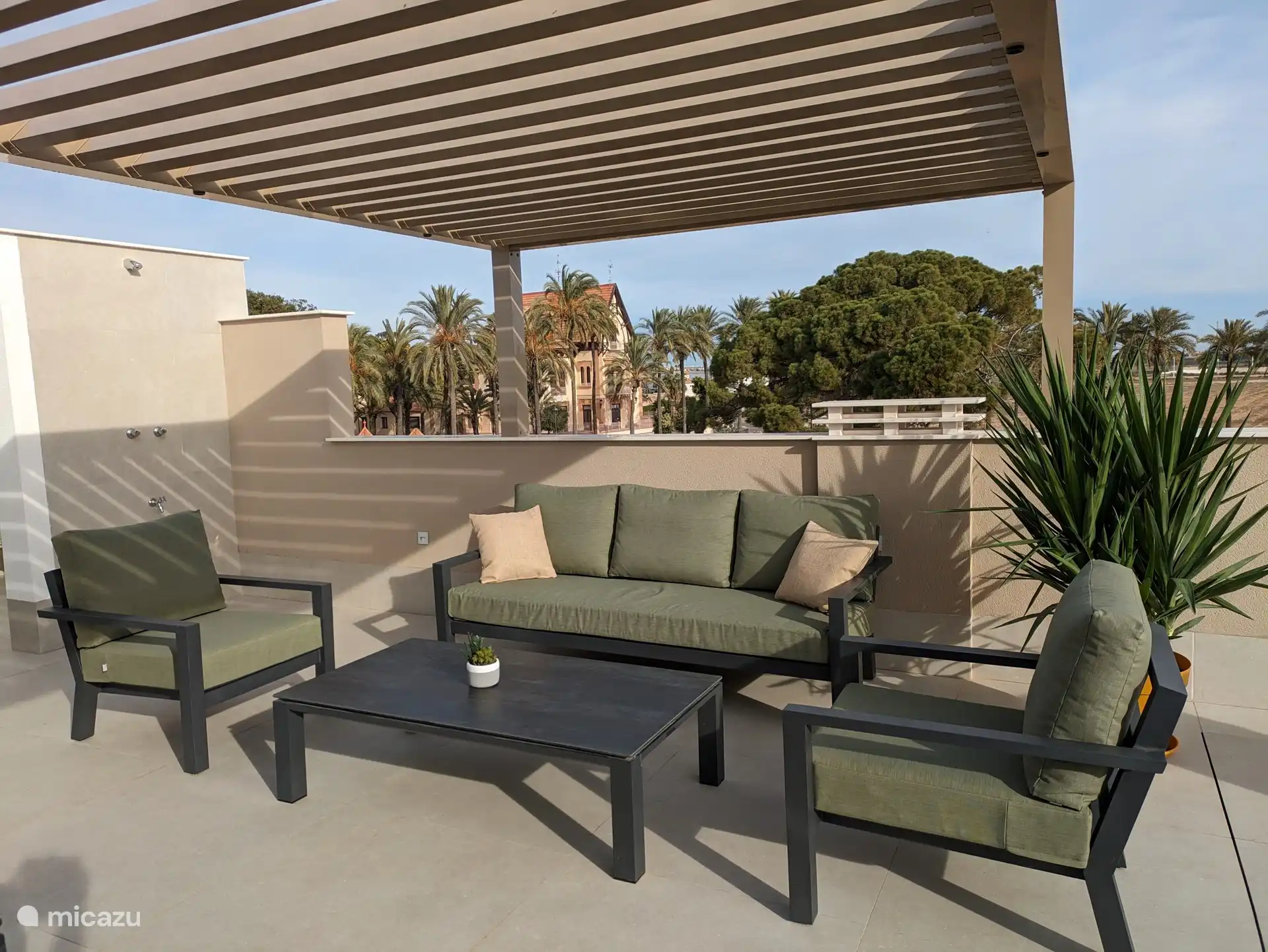 Salon installé sur le toit-terrasse