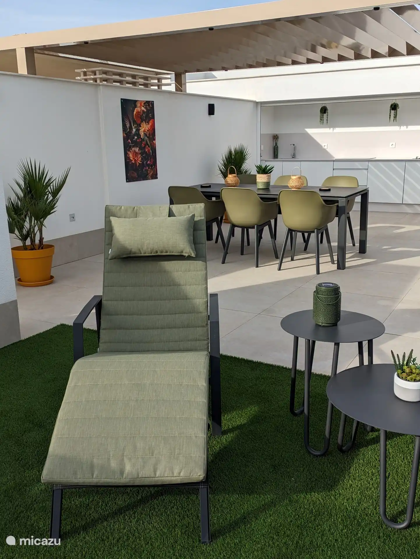 Chaise longue sur le toit-terrasse