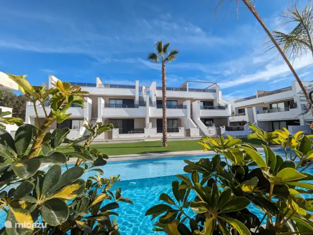 Casa Zinzi en España, Murcia, San Pedro del Pinatar - penthouse La piscina comunitaria
