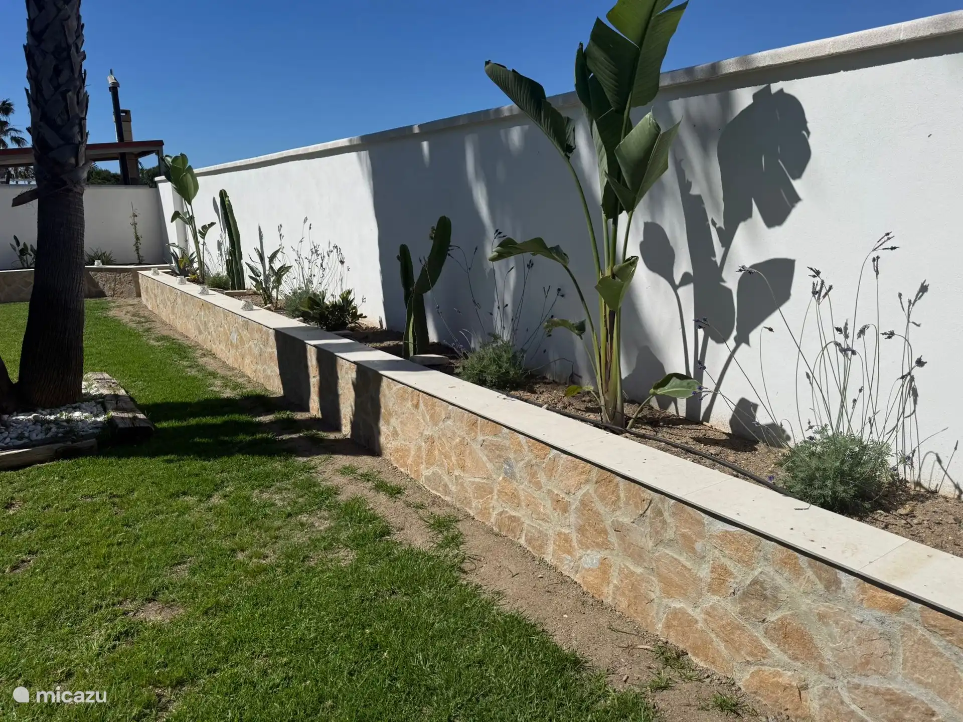 Notre nouveau mur dans le jardin