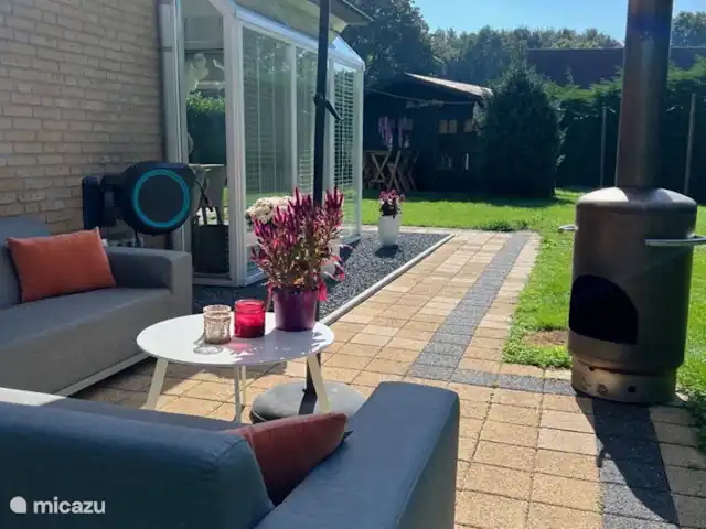 Villa Junio Rosy en Países Bajos, Güeldres, Wijchen - casa vacacional Rincón del salón