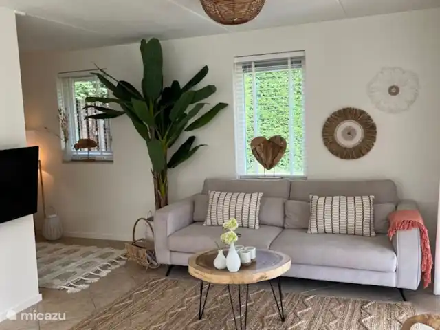 Villa Junio Rosy en Países Bajos, Güeldres, Wijchen - casa vacacional woonkamer