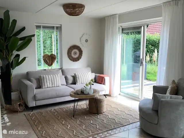 Villa Junio Rosy en Países Bajos, Güeldres, Wijchen - casa vacacional Sala de estar