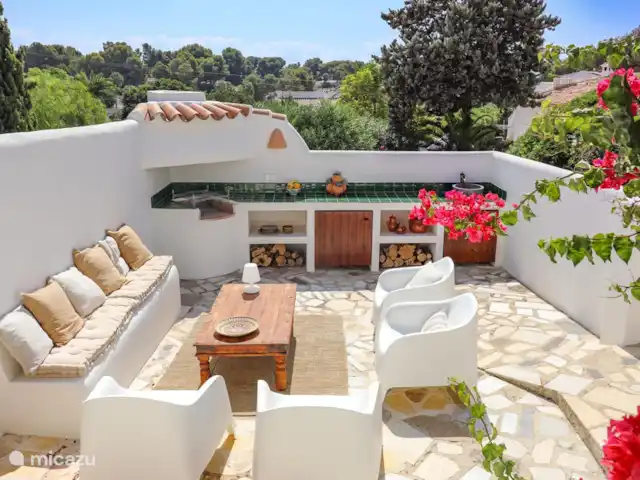 Villa El Postre | Espagne, Costa Blanca, Moraira - villa La cuisine extérieure avec un joli coin salon à côté