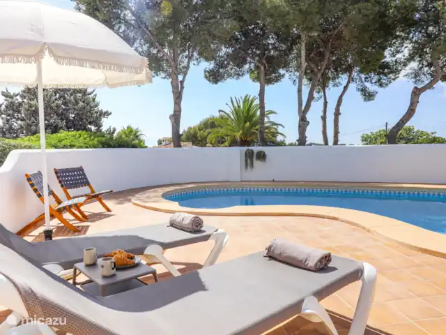 Villa El Postre | Espagne, Costa Blanca, Moraira - villa Transats confortables au bord de la piscine
