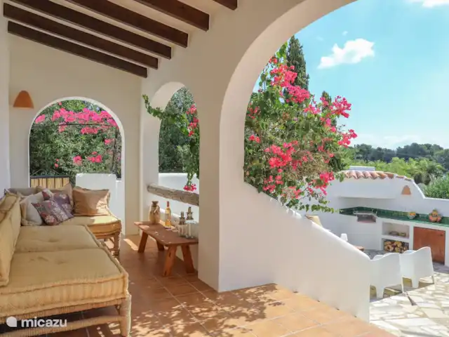 Villa El Postre | Espagne, Costa Blanca, Moraira - villa Asseyez-vous sur le joli canapé du salon à l'ombre