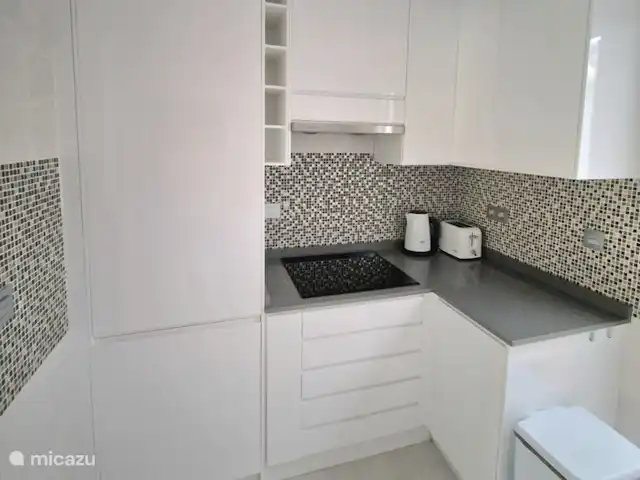 La Casa Barbara huren in Spanje, Costa Blanca, Orihuela Costa - appartement Volledig ingerichte keuken met koel/vries combinatie