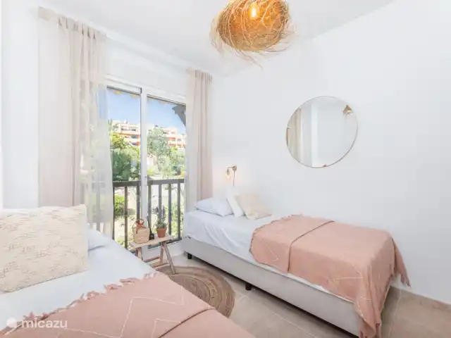Location de Vacances Espagne, Andalousie, Casares Costa, penthouse - Penthouse Estepona Casares del Sol 2 chambres
Lits extra longs 2 x 200 cm et 2 x 210 cm