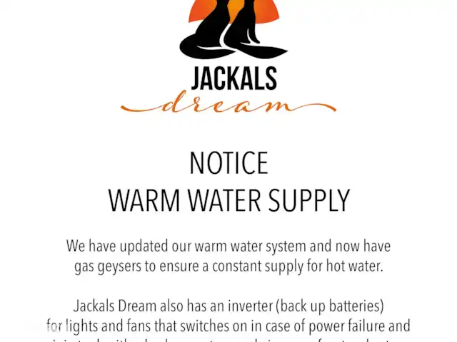 Jackals Dream | Afrique du Sud, Mpumalanga, Marloth Park - maison de vacances Alimentation en eau chaude par geysers de gaz, batteries de secours en cas de coupure de courant pour les lumières et les ventilateurs et stockage d’eau supplémentaire en cas de panne d’eau.