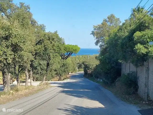 stacaravan huren in Frankrijk, Côte d´Azur, Ramatuelle – Beach House Kon Tiki St. Tropez Ingang Kon Kiki