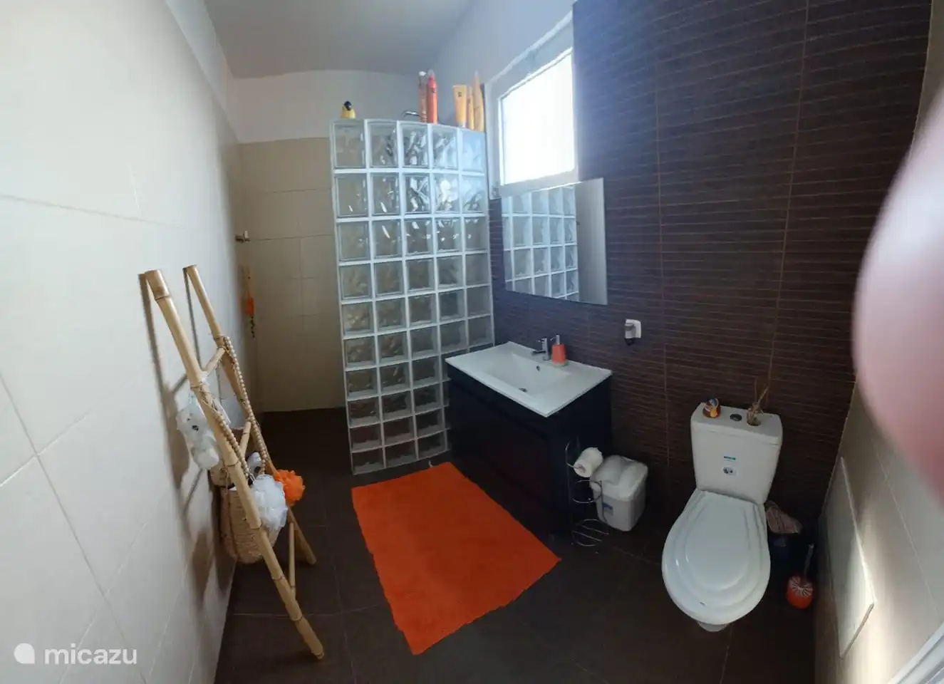 Badezimmer im Obergeschoss