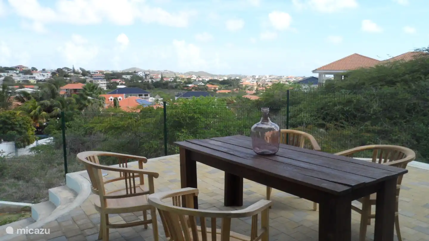 MC-Wohnprojekt in Curaçao, Banda Ariba (Ost), Jan Thiel - Studio