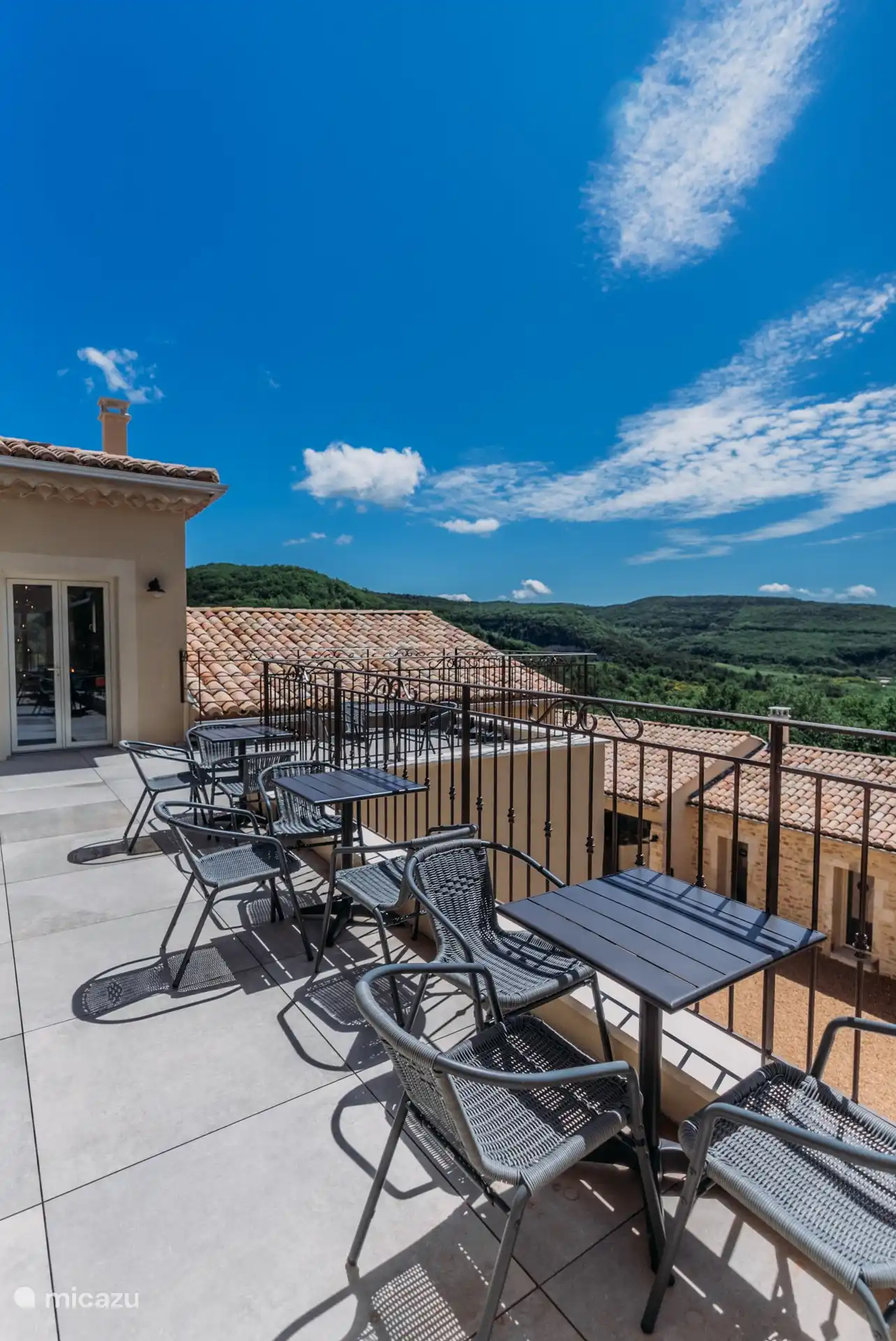 Terrasse im Obergeschoss