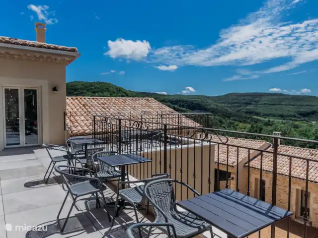 Mas de Toulair - Luxe in de Provence huren in Frankrijk, Gard, Salazac - villa Boven terras