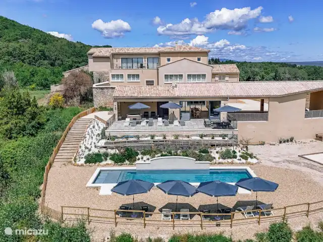 Mas de Toulair - Luxe in de Provence huren in Frankrijk, Gard, Salazac - villa Mas de Toulair, een luxe pension in de Provence Occitane