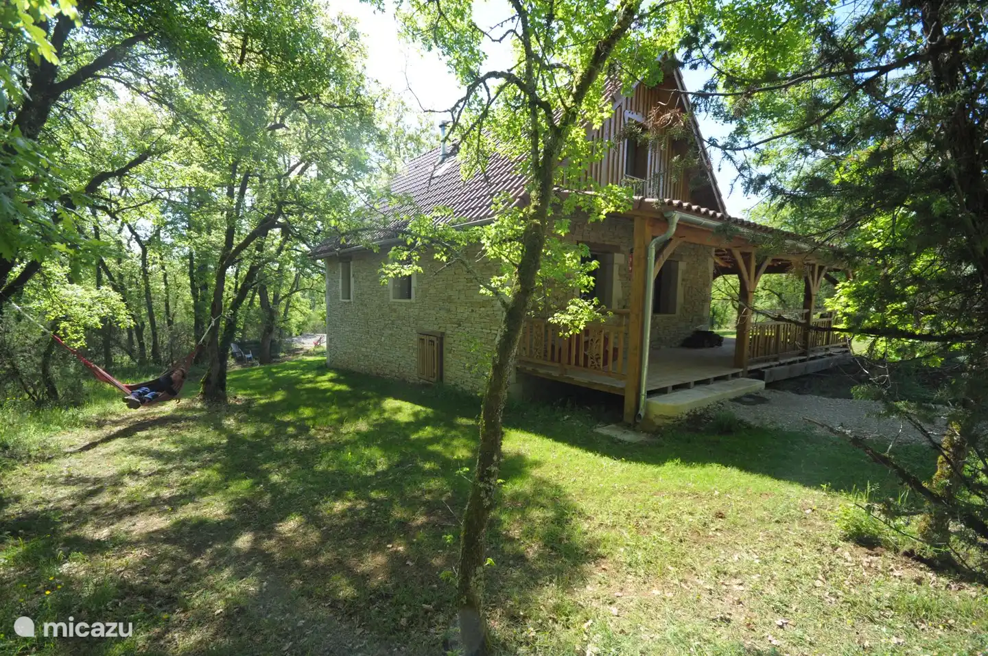 A la sombra o al sol, muchos lugares privados y tranquilos disponibles.