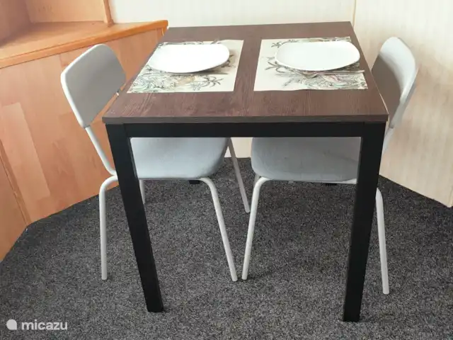 Casa Cien en Países Bajos, Overijssel, De Pol - mobil home / caravana Tabla para 2. La tabla es extensible a 4.