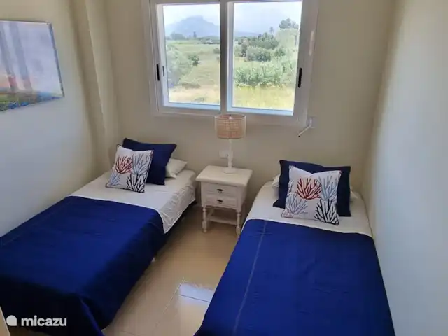 Zeebries schuilplaats huren in Spanje, Costa Blanca, Dénia - appartement ruime tweede slaapkamer met individuele AC en ingebouwde kast.
