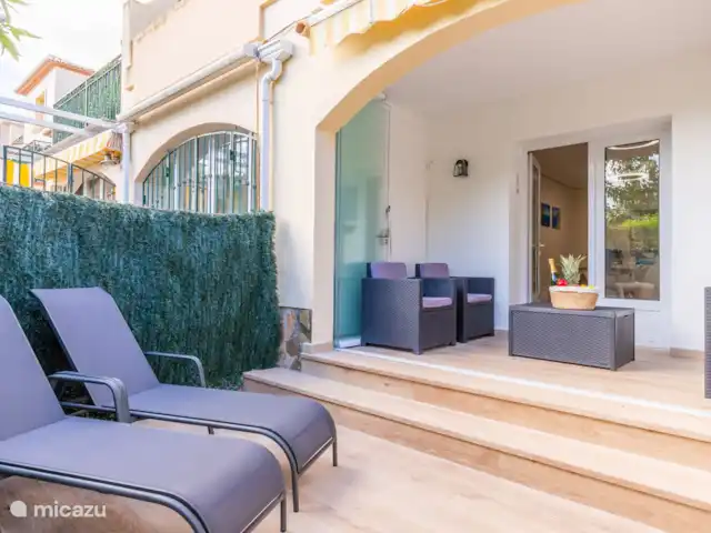 Location de Vacances Espagne, Costa Blanca, Jávea, maison mitoyenne - Maison Saint Tropez terrasse au rez-de-chaussée avec accès direct à la cour