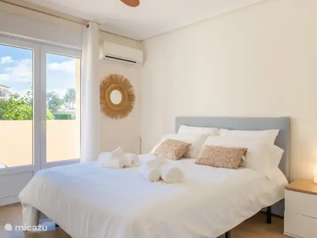 Location de Vacances Espagne, Costa Blanca, Jávea, maison mitoyenne - Maison Saint Tropez Chambre avec lit king size