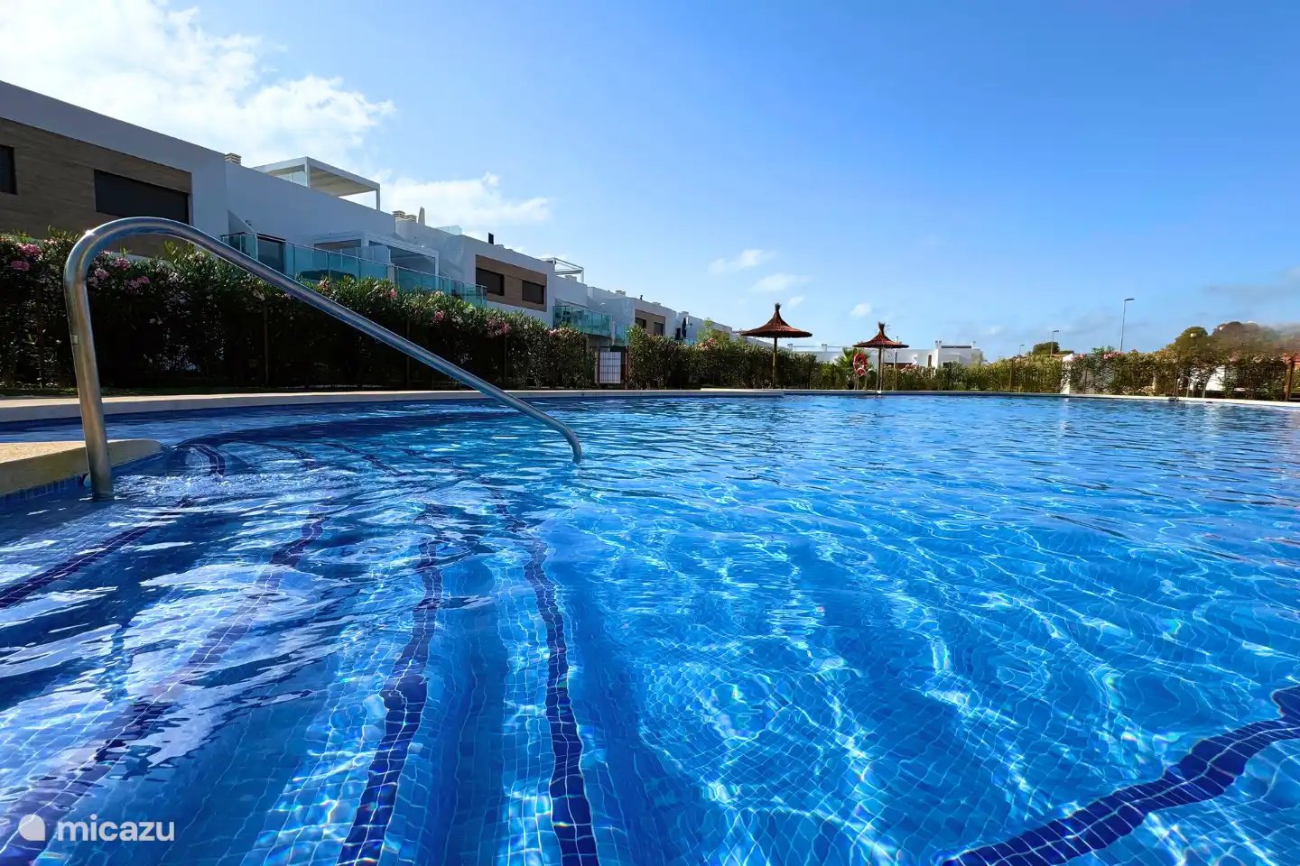 Swimming pool with children's pool and whirlpool 