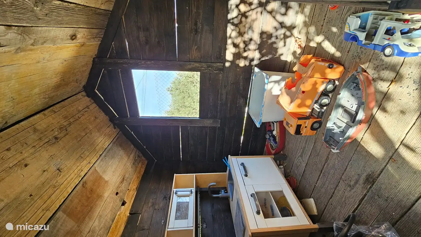 Jouets dans la salle de spectacle