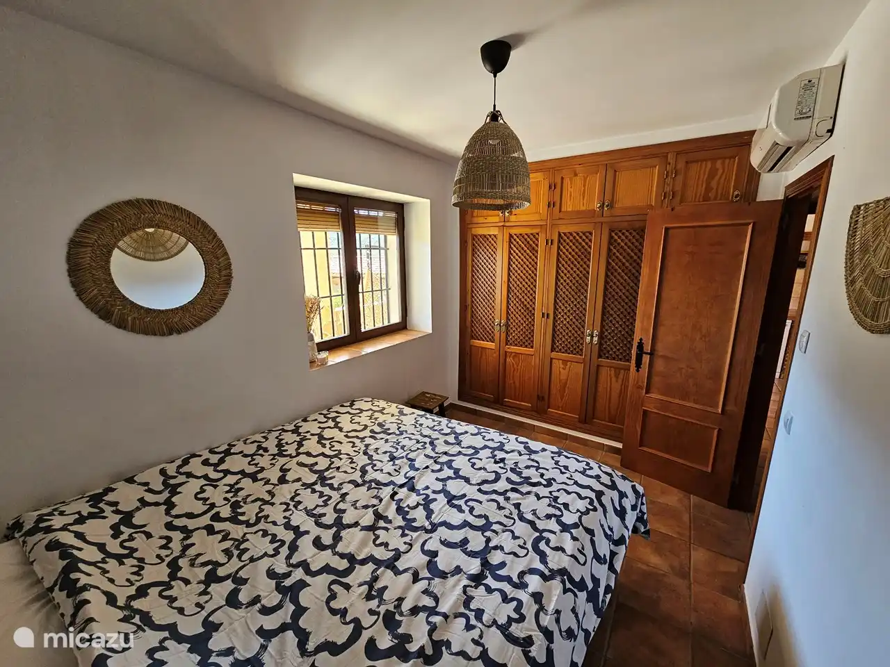 Chambre rez-de-chaussée