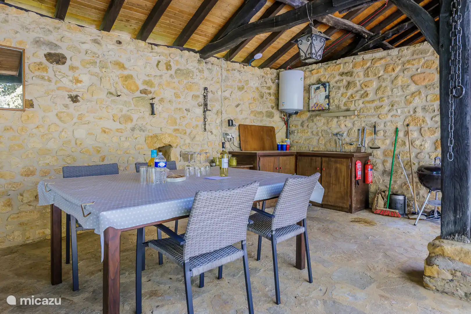 Mesa de comedor, cocina al aire libre