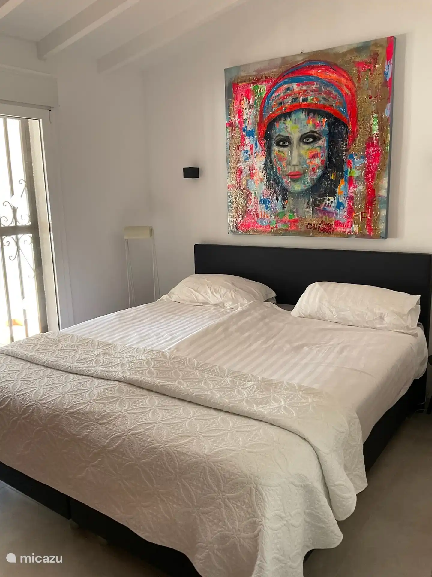 Schlafzimmer am Pool