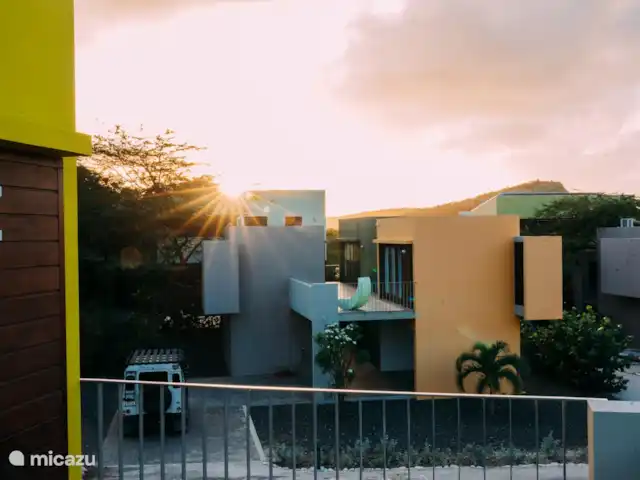 Villa Ruby piscina privada Eco resort en Curazao, Curazao Centro, Boca St. Michiel - villa Las otras villas del Bohémi Resort están a buena distancia.
También puedes disfrutar de una hermosa puesta de sol aquí.