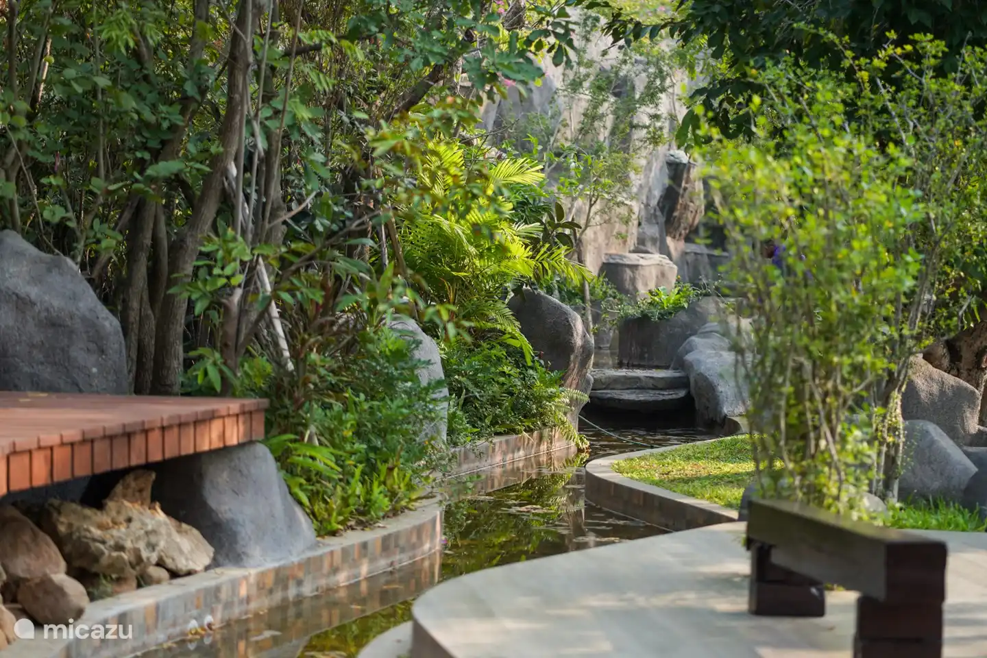 Apartamento con piscina privada Jomtien Beach Pattaya jardín