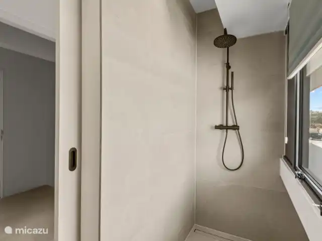 Station balnéaire de Blue Bay | Villa Bocazul 2 | Curaçao, Curaçao-Centre, Blue Bay - villa Salle de bain privée dans la chambre 3.