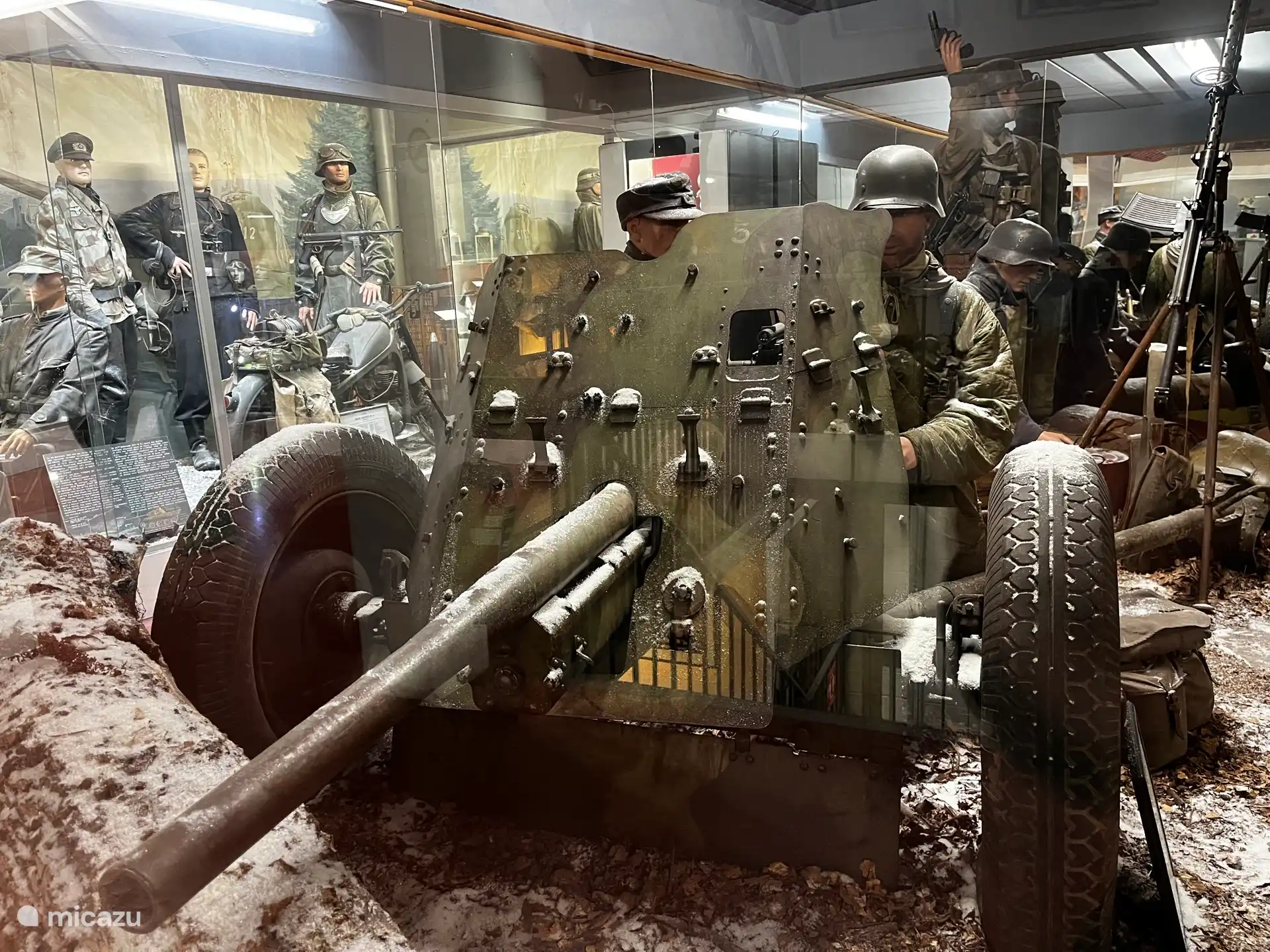 Musée de la Bataille des Ardennes... des souvenirs tangibles de la terrible « bataille des Ardennes » pendant la Seconde Guerre mondiale. 