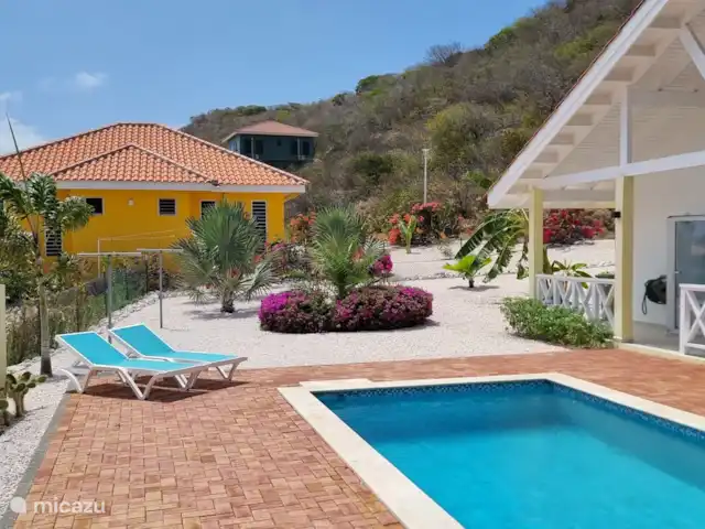Villa Awa Blou vue mer/au vent | Curaçao, Banda Abou (ouest), Fontein - villa Terrasse de piscine spacieuse.