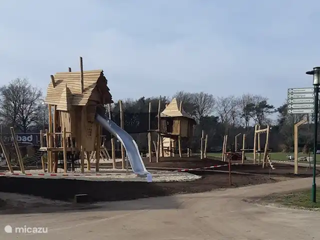 Chalet 39 De l'Écureuil | Pays-Bas, Overijssel, Raalte - chalet Nouvelle aire de jeux pour enfants
