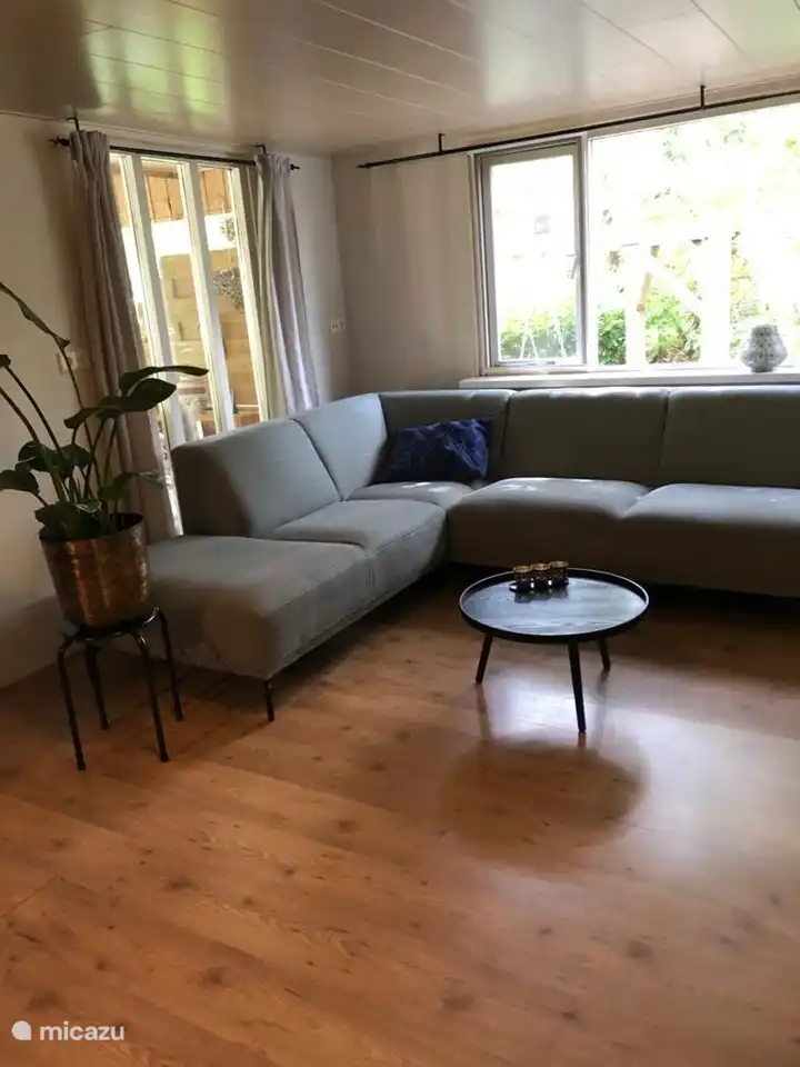 Sofa-Wohnzimmer