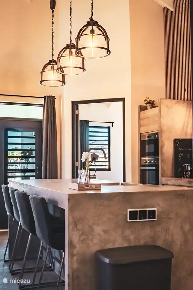 Grand bar pour manger