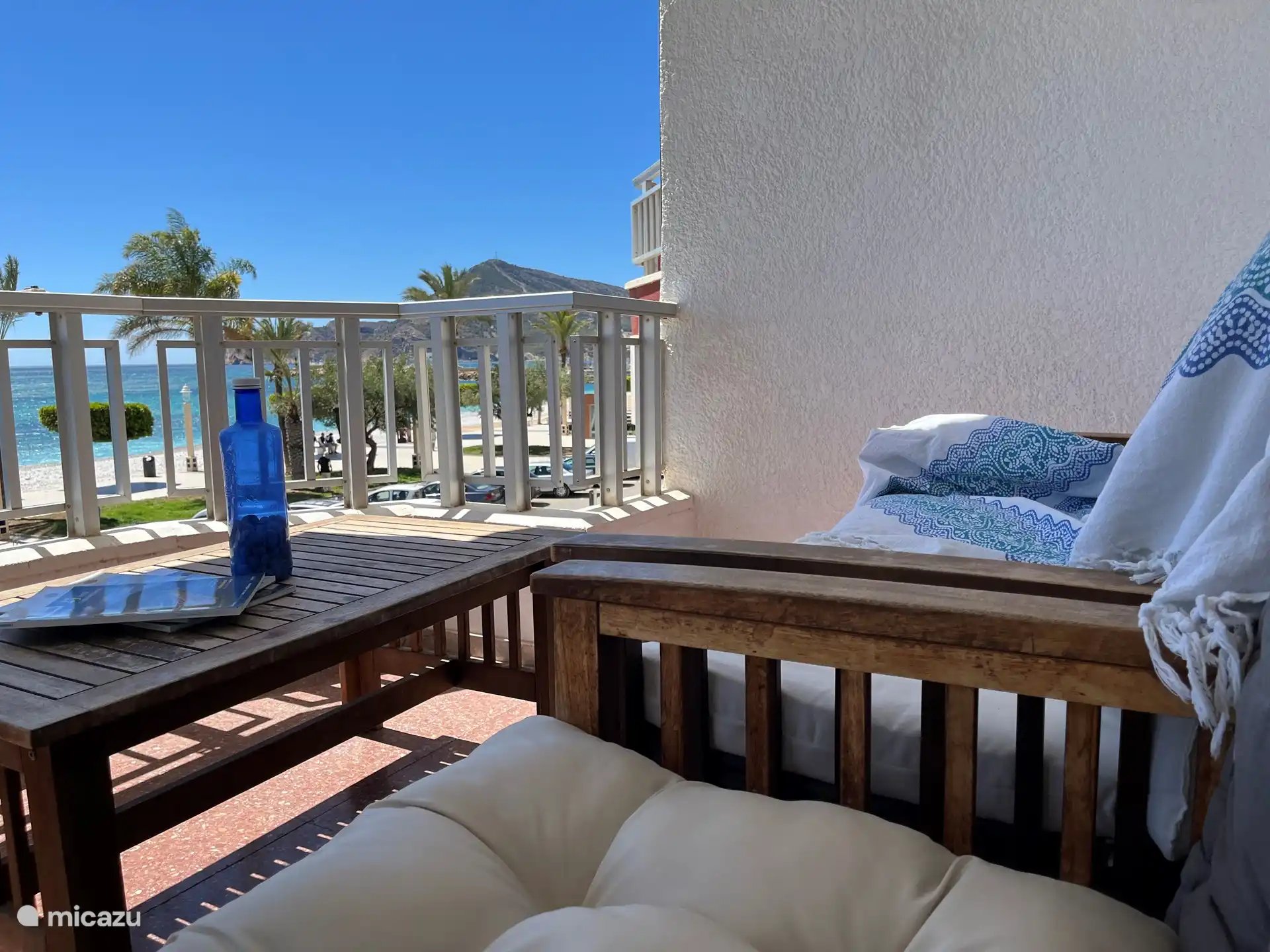 Sitzecken auf dem Balkon 