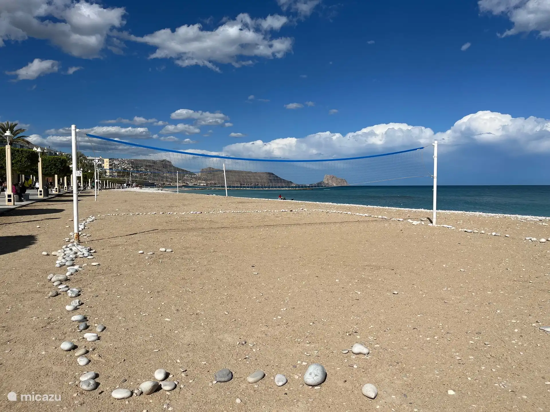 Volleyballnetz am Strand