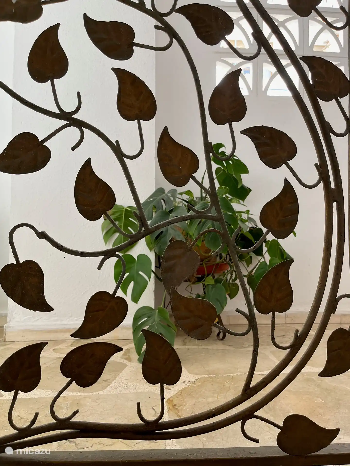 Eingang des Apartmentkomplexes