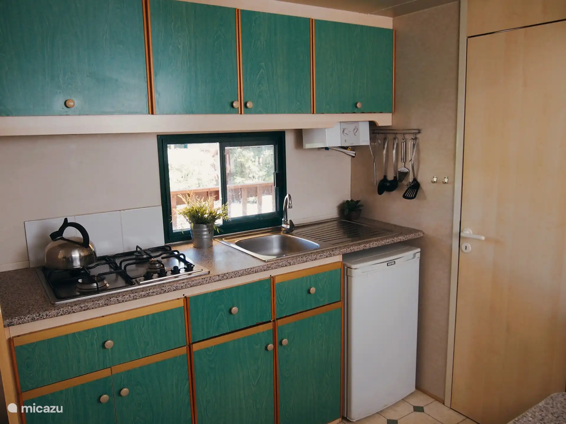 Enjoy peace, nature and Tuscan charm. Our luxury chalet is in a beautiful location with views, swimming pool and close to the most beautiful villages such as Lucca, Pisa and Florence.