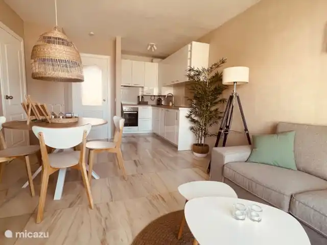 Location de Vacances Espagne, Costa del Sol, Riviera Del Sol, appartement - Appartement vue mer Mira Andalus Séjour avec cuisine ouverte