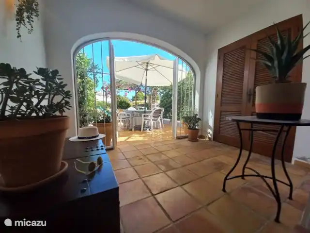 Casa Elsa Moraira huren in Spanje, Costa Blanca, Moraira - vakantiehuis Serre met ruime inbouwkast voor tuinkussens etc.