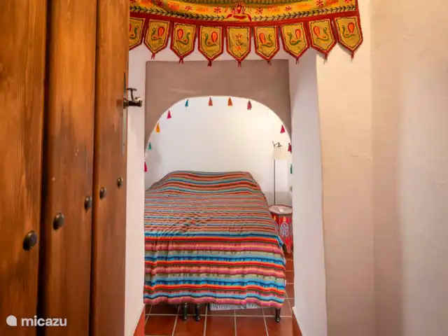 vakantiehuis huren in Spanje, Andalusië, Cómpeta – Finca Galliano Slaapkamer 2 met Queen size bed (160x200cm)
