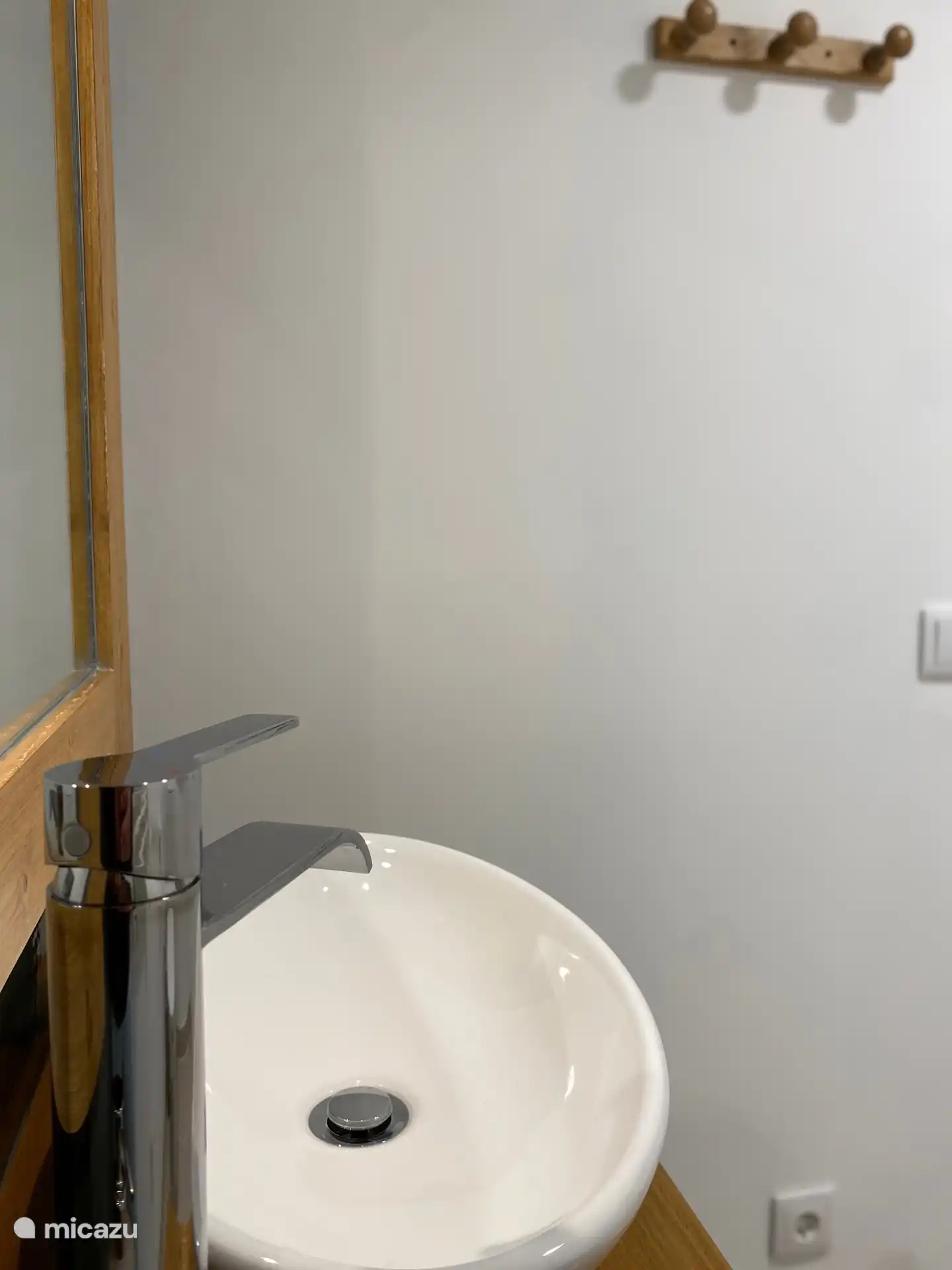 Casa Anna, detail van de nieuwe moderne badkamers