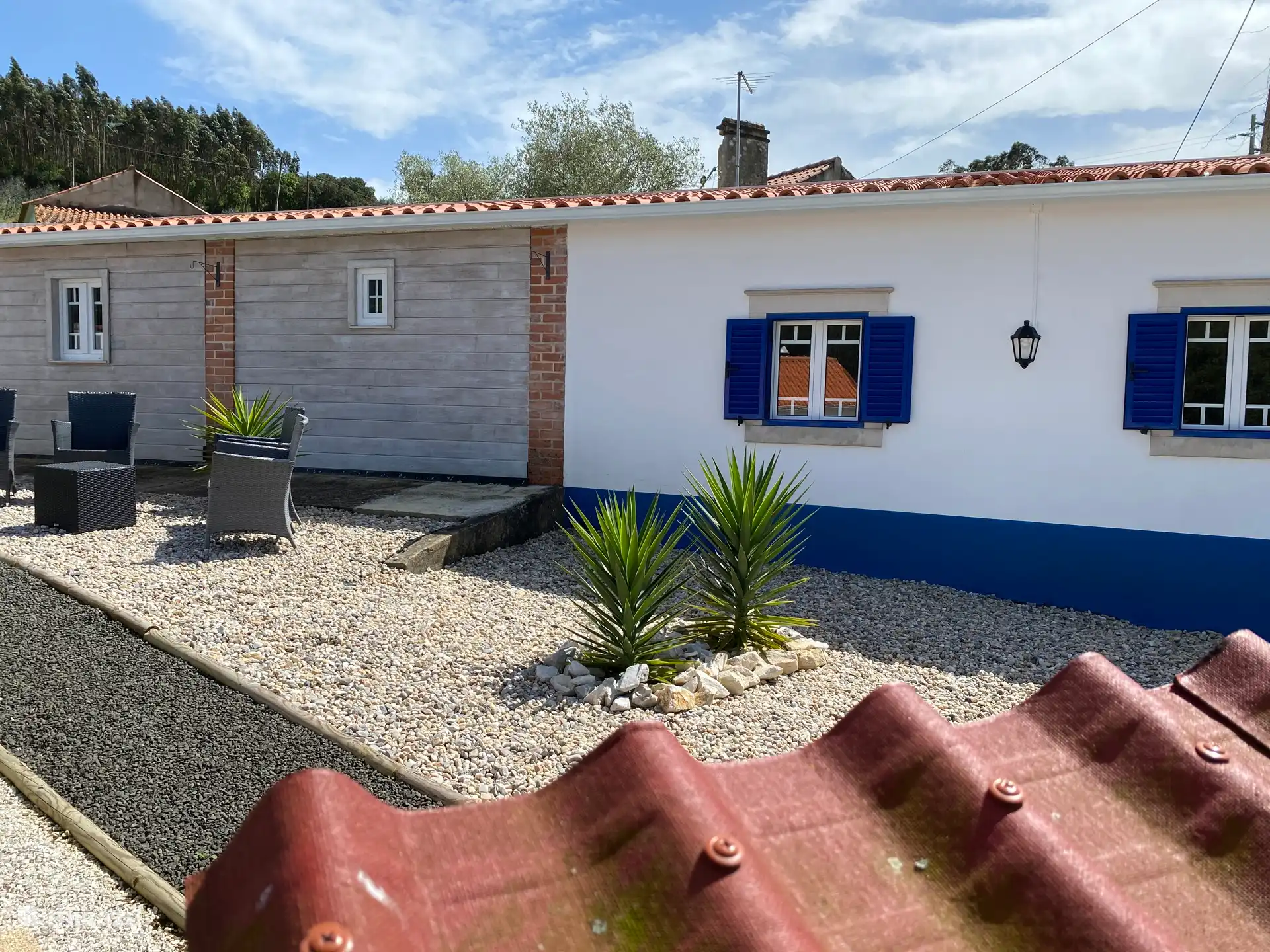 Voici le mur latéral de Casa Anna